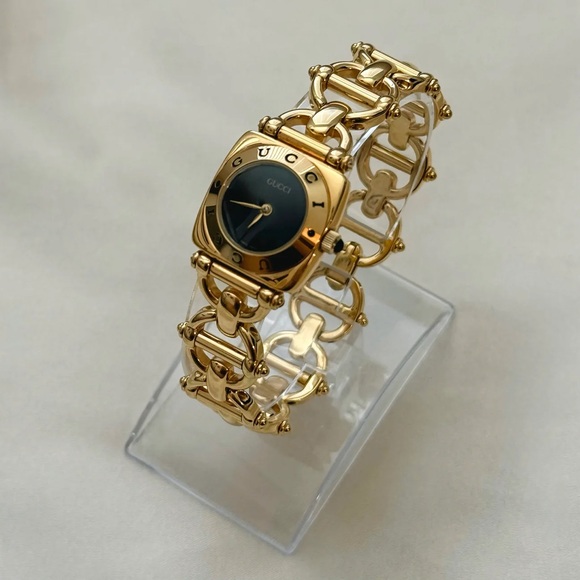 AUTHENTIC VINTAGE GUCCI HORSEBIT GOLD WATCH - Picture 7 of 7
